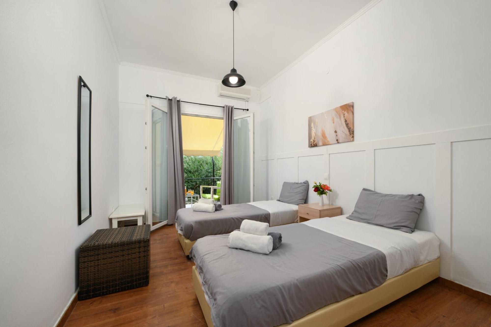 Olive Grove Poolside Apartments Benitses  Eksteriør bilde
